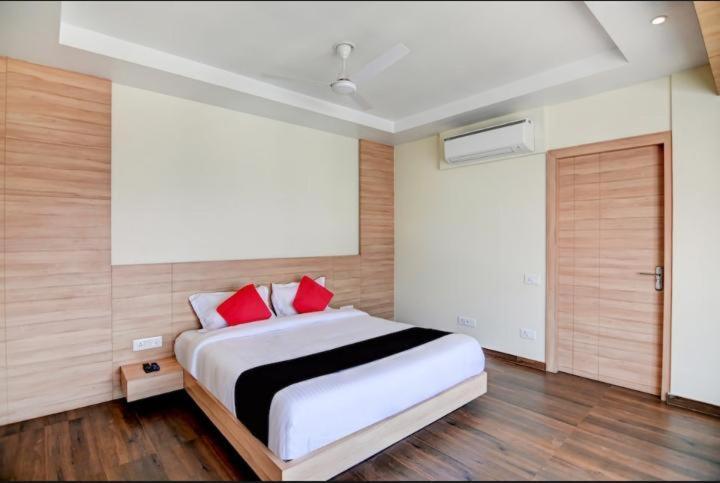 Hotel Triton 3*